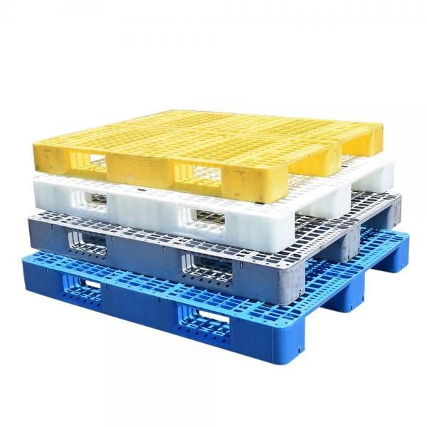 Hygienic Light Duty Plastic Pallets with 3 Skids for Food Beverage Seafood Industry #1 image